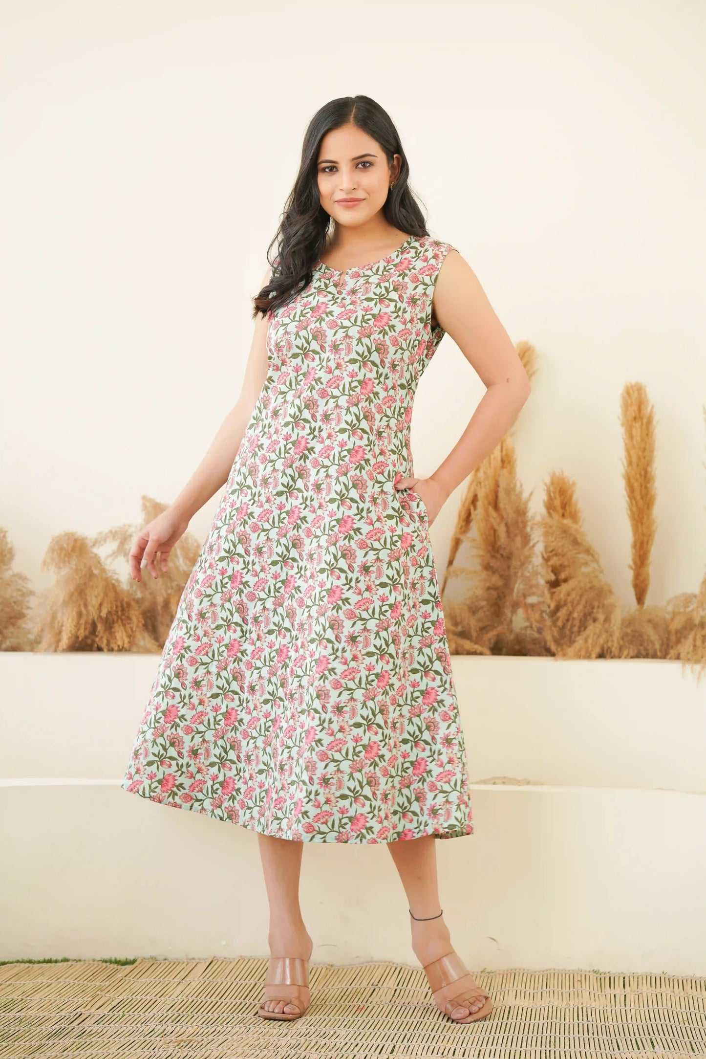 GARDEN PRINTED STRAIGHT FIT DRESS