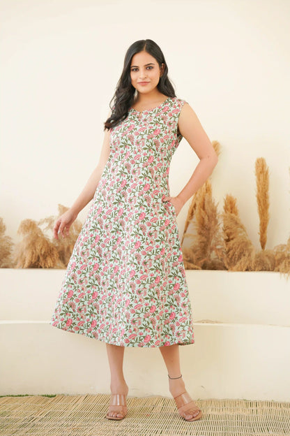 GARDEN PRINTED STRAIGHT FIT DRESS