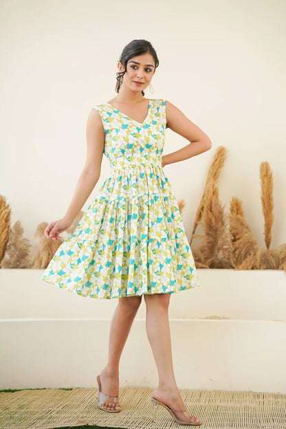 GREEN FLORAL BLOOM SHORT DRESS