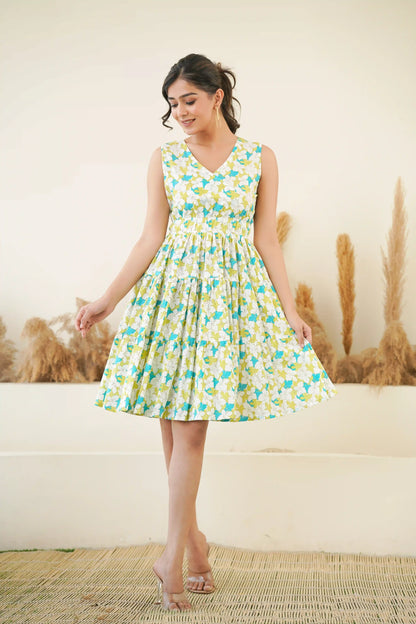 GREEN FLORAL BLOOM SHORT DRESS