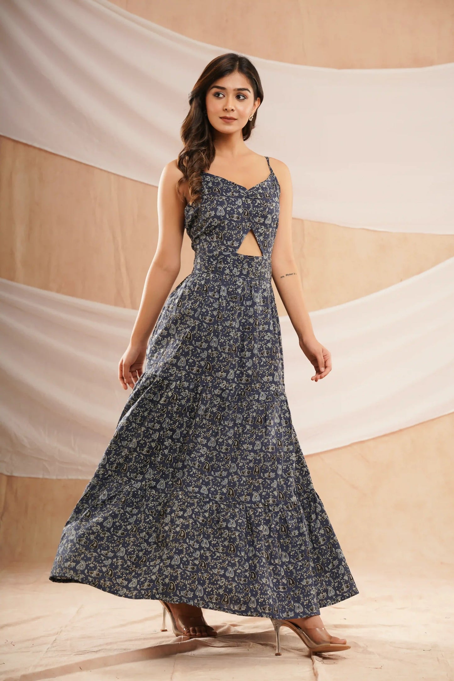 INDIGO KEY HOLE MAXI DRESS